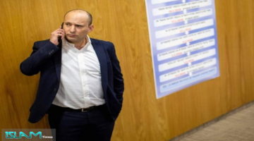 مجموعة حنظلة الإيرانية تخترق هاتف نفتالي بينيت وتسرّب مواد حساسة